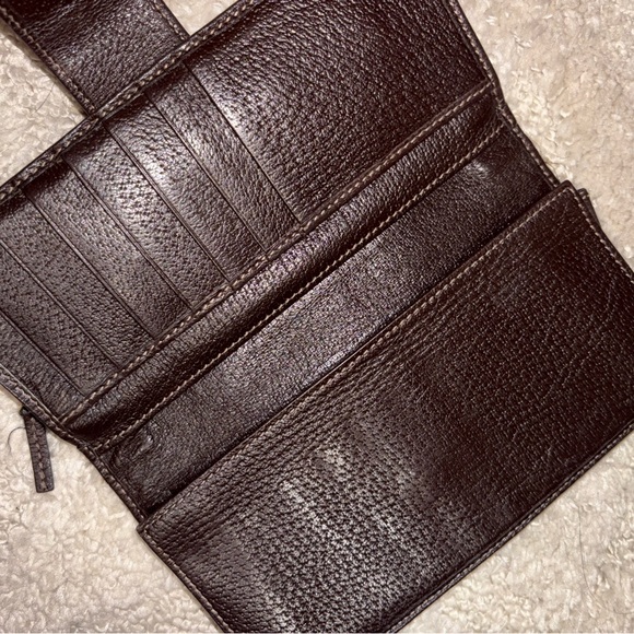 Gucci Tan and Brown Monogram Clutch - Picture 4 of 5